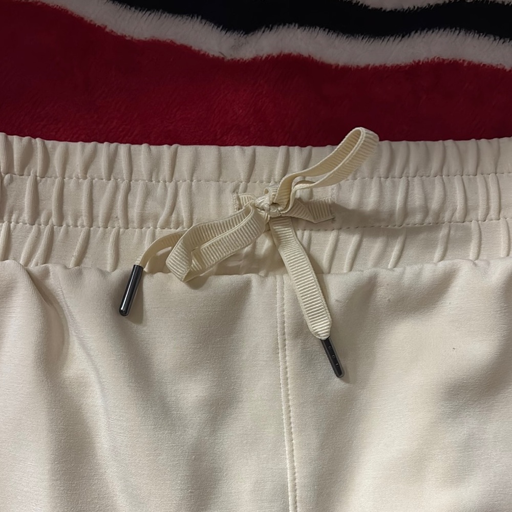 Women's Cream Shorts - Picture 6 of 8